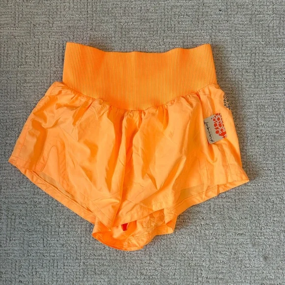 FP Movement NWT Neon Clementine Carpe Diem Shorts Size Small - Picture 2 of 4